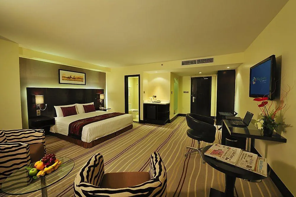Ming Garden Hotel&Residences Kota Kinabalu 4*,